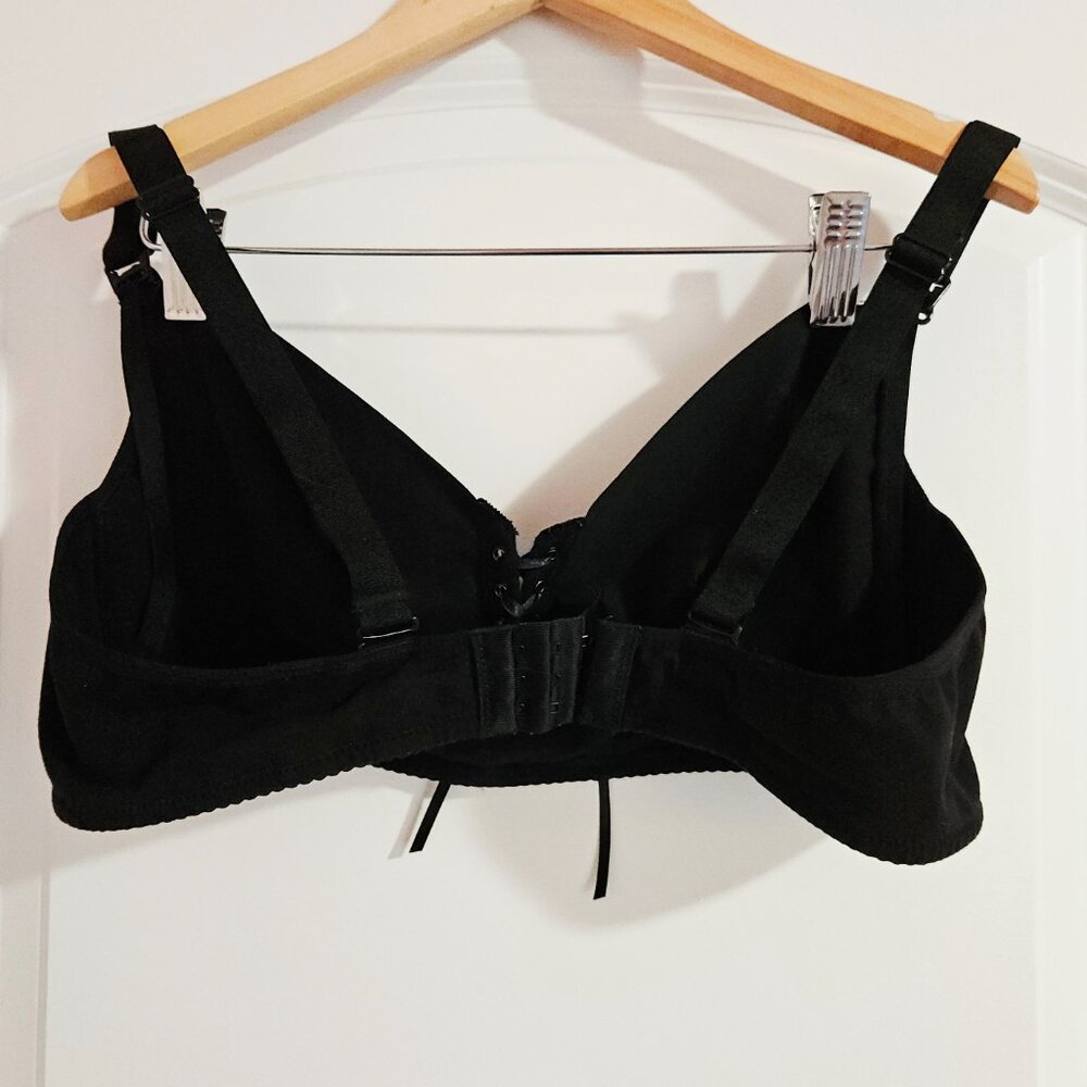 Black Pumping Bra - Picture 2 of 6
